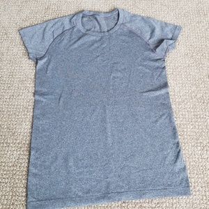 Lululemon top grey size 8